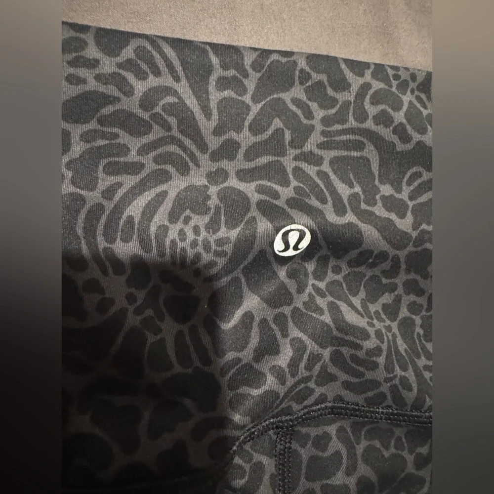 Lululemon Wunder Under Pant High-Rise Roll Down Full-On Luxtreme Petal Camo sz 2